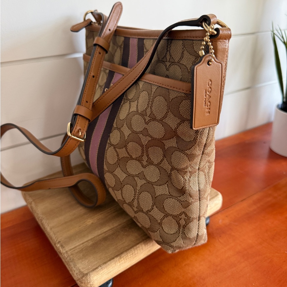 Coach File Crossbody Bag - Picture 10 of 16
